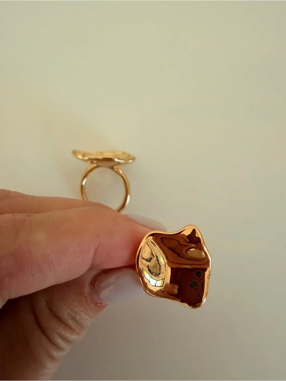 Evereve sleek gold